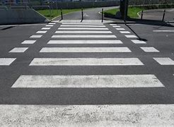 Zebra Crossing Adalah Area Menyeberang Berbentuk